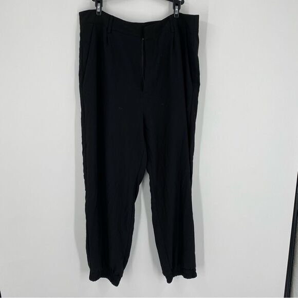 ShineStar Women’s Black Jogger Style Capri Pants size XL - Picture 1 of 4